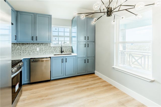 324 W Live Oak, Rockport, TX 78382