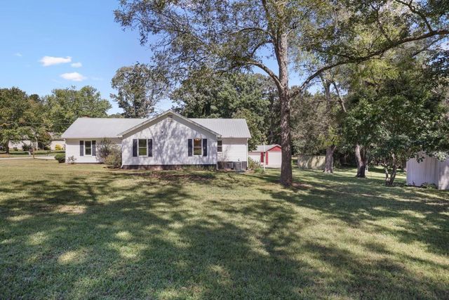 5851 Leah Lane, Powder Springs, GA 30127