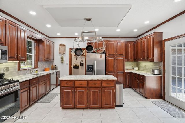 112 Cashie Drive, Hertford, NC 27944