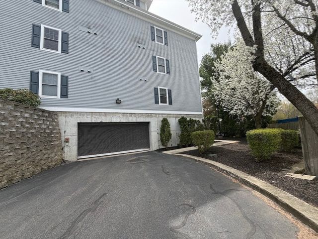 27 Maple St F, Canton, MA 02021