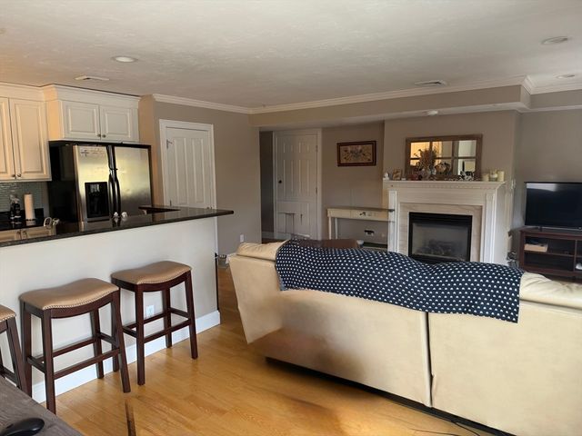 27 Maple St F, Canton, MA 02021