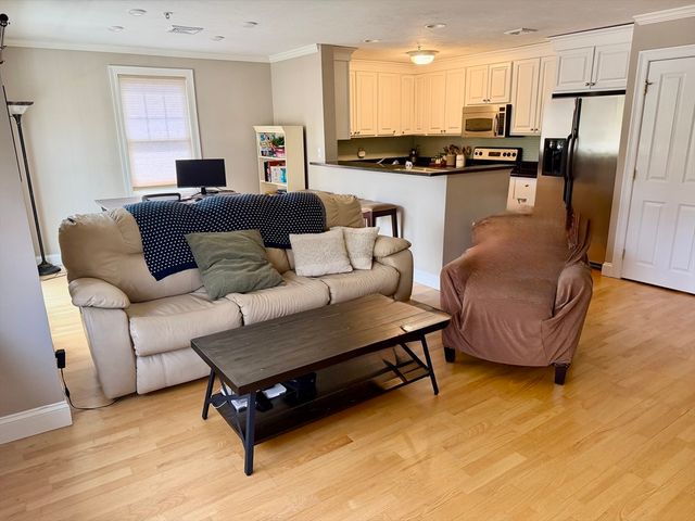 27 Maple St F, Canton, MA 02021