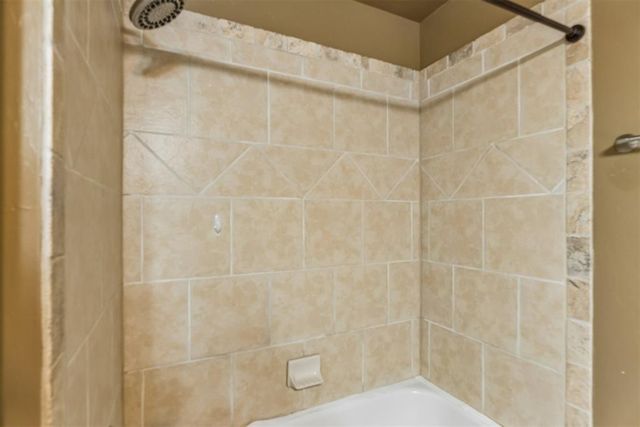 1716 Kamber Terrace, Edmond, OK 73003