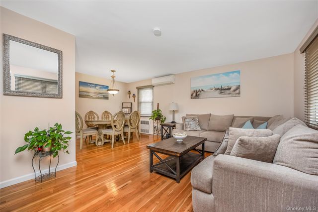 3341 Elliott Boulevard, Oceanside, NY 11572