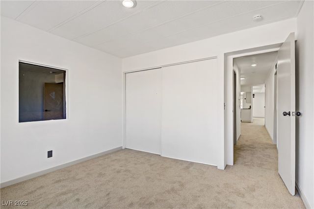 153 Sir Thomas Drive, Las Vegas, NV 89110