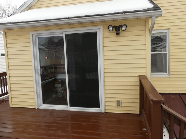 26 Whitin Ave, Chicopee, MA 01013