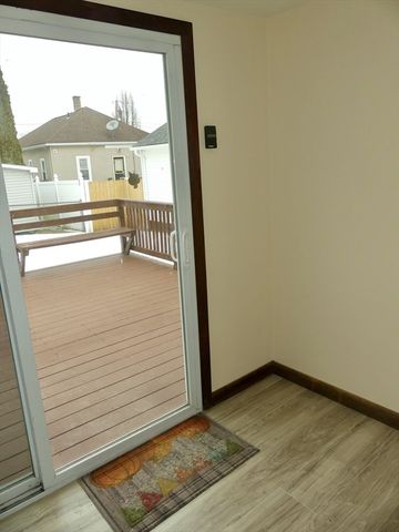 26 Whitin Ave, Chicopee, MA 01013