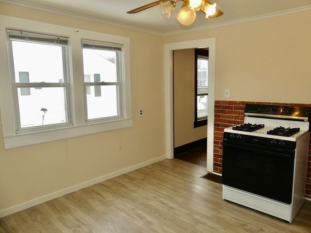 26 Whitin Ave, Chicopee, MA 01013