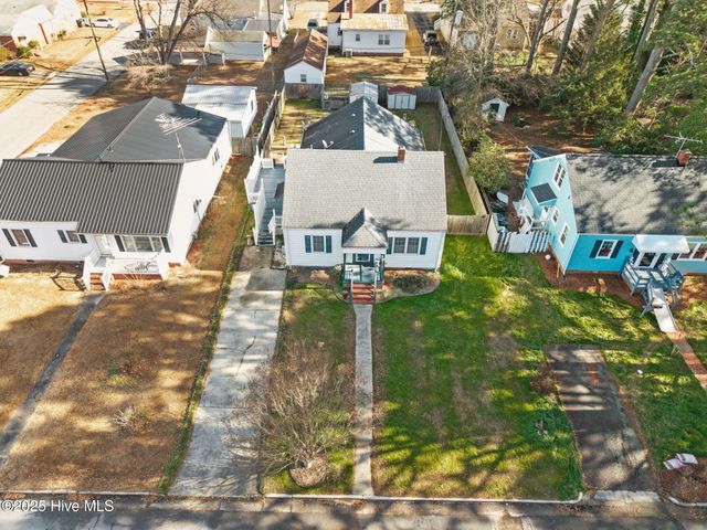 916 N Pembroke Avenue N, Ahoskie, NC 27910