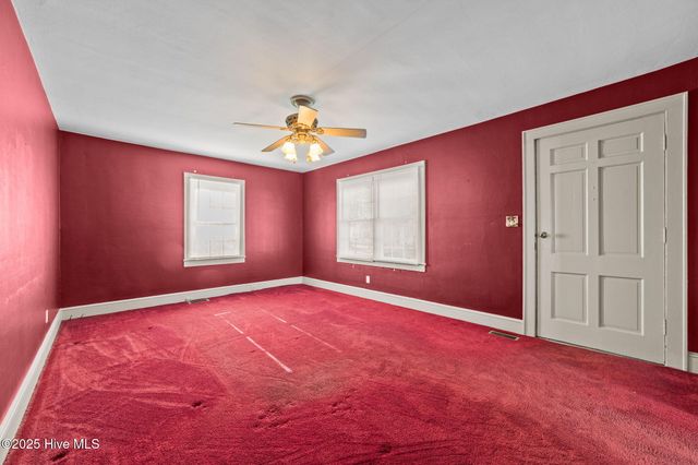 916 N Pembroke Avenue N, Ahoskie, NC 27910