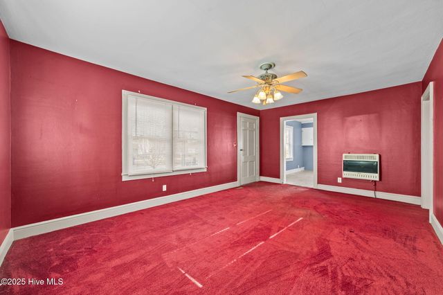 916 N Pembroke Avenue N, Ahoskie, NC 27910