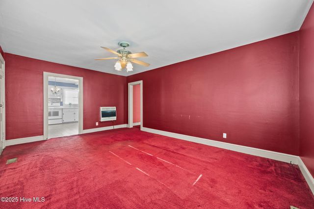 916 N Pembroke Avenue N, Ahoskie, NC 27910