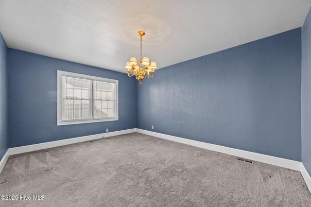 916 N Pembroke Avenue N, Ahoskie, NC 27910