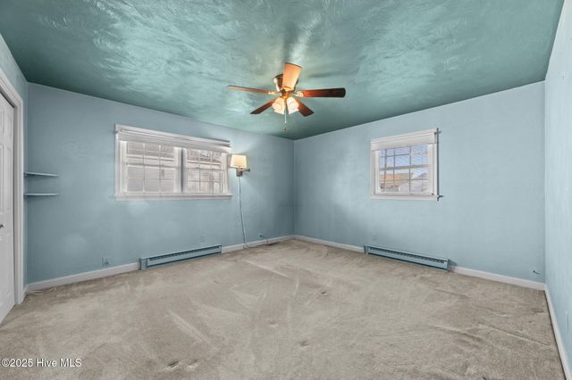 916 N Pembroke Avenue N, Ahoskie, NC 27910