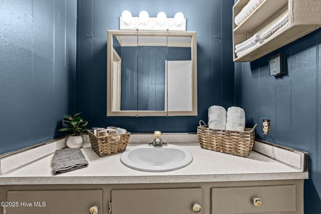 916 N Pembroke Avenue N, Ahoskie, NC 27910