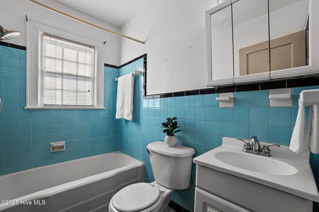 916 N Pembroke Avenue N, Ahoskie, NC 27910