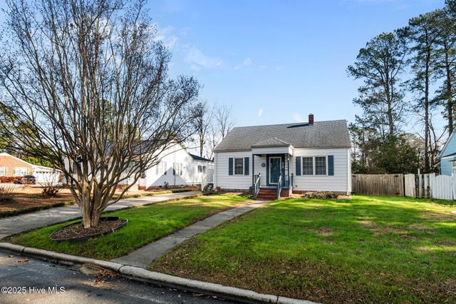 916 N Pembroke Avenue N, Ahoskie, NC 27910