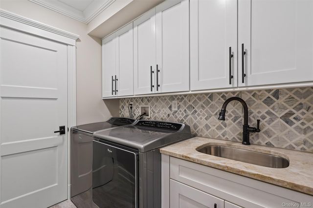 4 Goldman Court, Cortlandt Manor, NY 10567