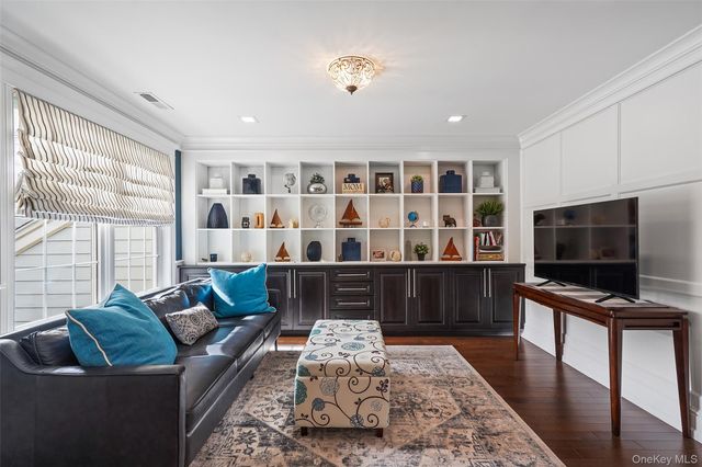 4 Goldman Court, Cortlandt Manor, NY 10567