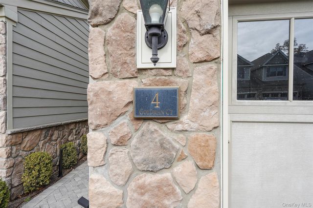 4 Goldman Court, Cortlandt Manor, NY 10567