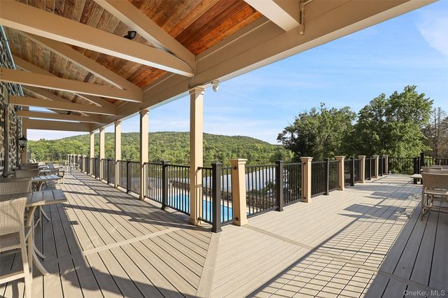 4 Goldman Court, Cortlandt Manor, NY 10567