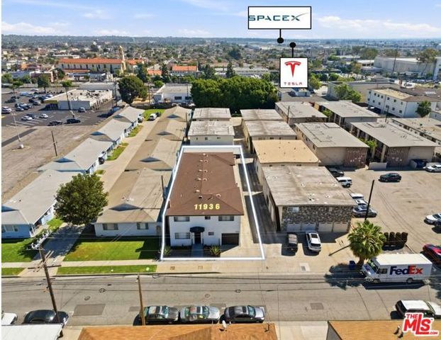 11936 Grevillea Avenue, Hawthorne, CA 90250
