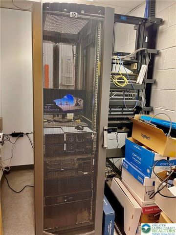 90 South Commerce Way suite 103, Hanover Twp, PA 18017