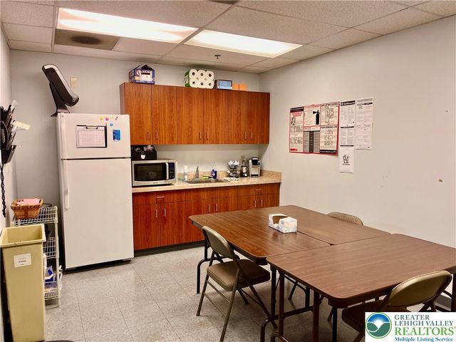 90 South Commerce Way suite 103, Hanover Twp, PA 18017