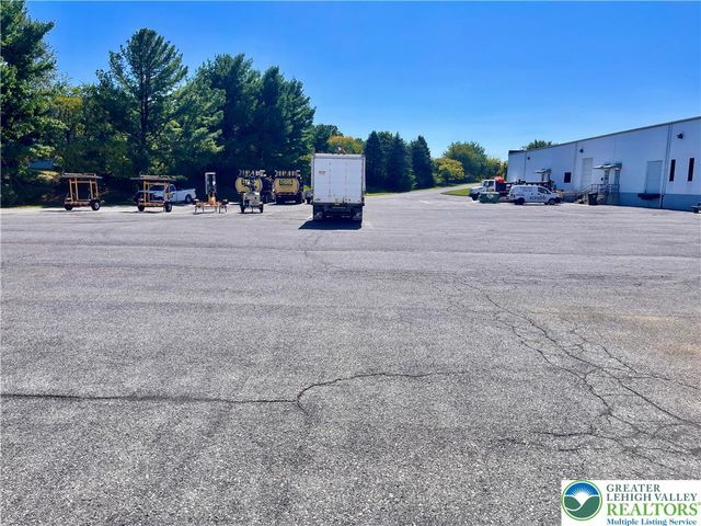 90 South Commerce Way suite 103, Hanover Twp, PA 18017