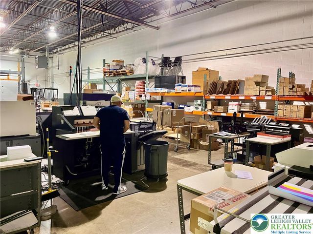 90 South Commerce Way suite 103, Hanover Twp, PA 18017