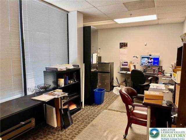 90 South Commerce Way suite 103, Hanover Twp, PA 18017