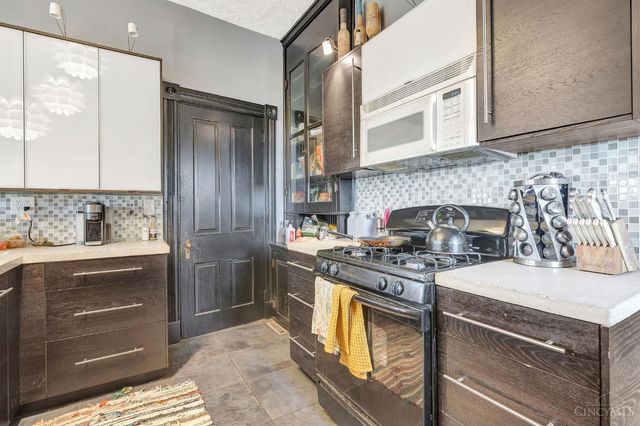 4238 Leonard Avenue, St Bernard, OH 45217