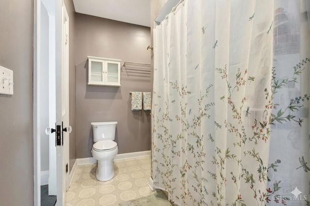 4238 Leonard Avenue, St Bernard, OH 45217