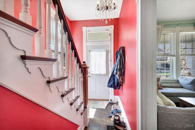 4238 Leonard Avenue, St Bernard, OH 45217