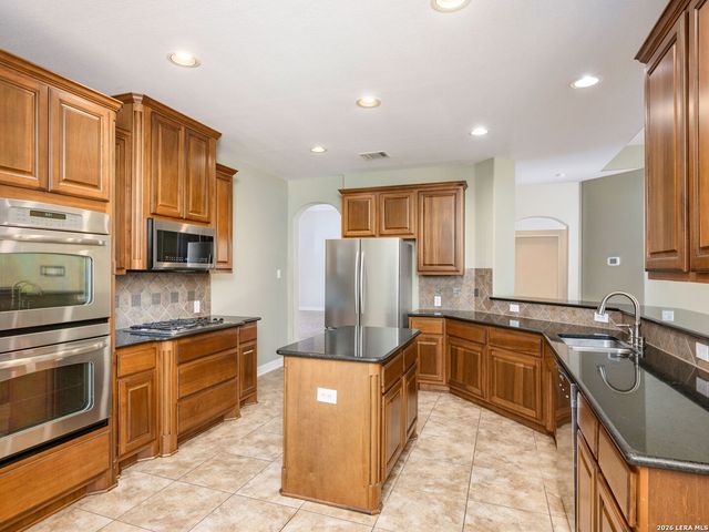 21502 Granada Hill, San Antonio, TX 78256