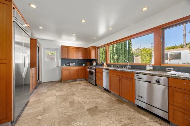 10662 Crawford Canyon, North Tustin, CA 92705