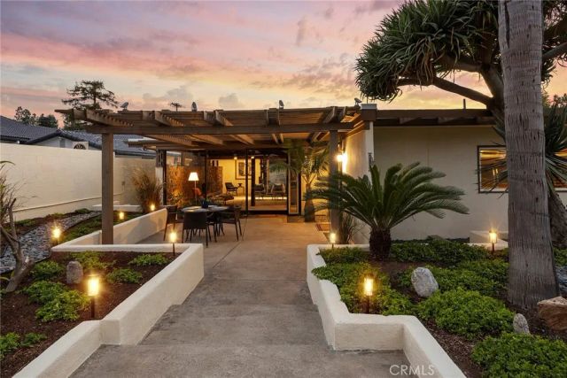 10662 Crawford Canyon, North Tustin, CA 92705