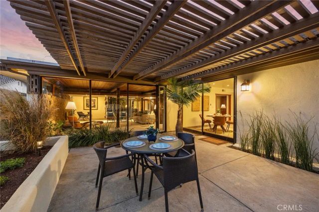 10662 Crawford Canyon, North Tustin, CA 92705