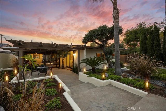 10662 Crawford Canyon, North Tustin, CA 92705