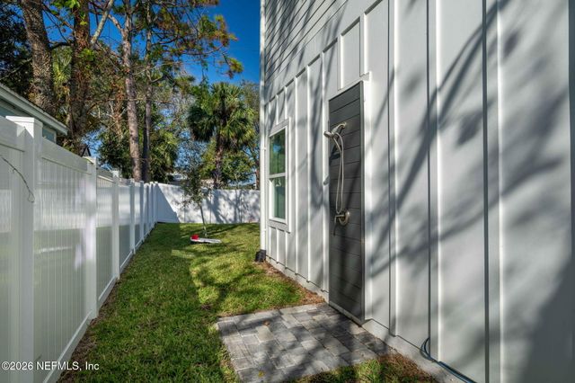 921-925 2ND Avenue S, Jacksonville Beach, FL 32250