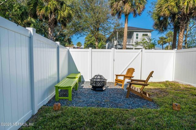 921-925 2ND Avenue S, Jacksonville Beach, FL 32250