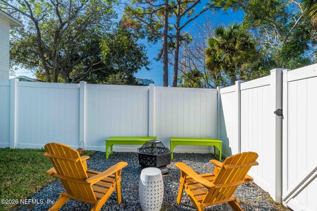 921-925 2ND Avenue S, Jacksonville Beach, FL 32250