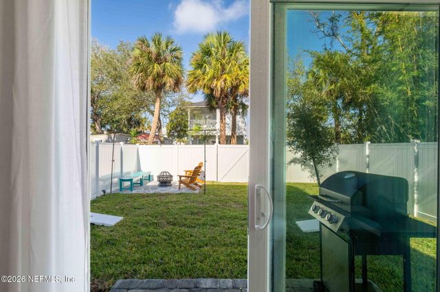 921-925 2ND Avenue S, Jacksonville Beach, FL 32250