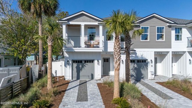 921-925 2ND Avenue S, Jacksonville Beach, FL 32250