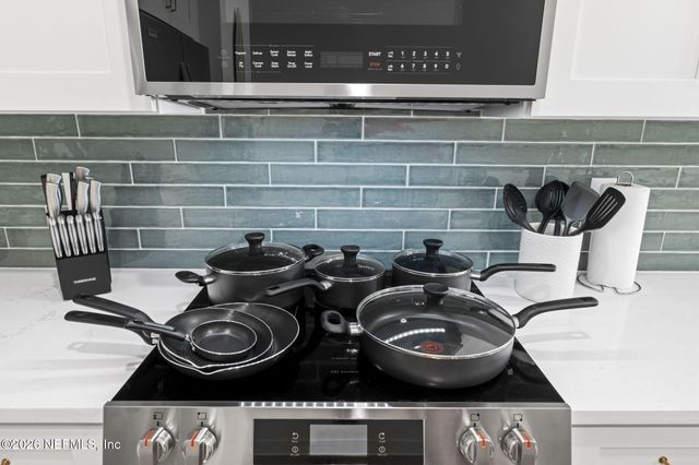 921-925 2ND Avenue S, Jacksonville Beach, FL 32250