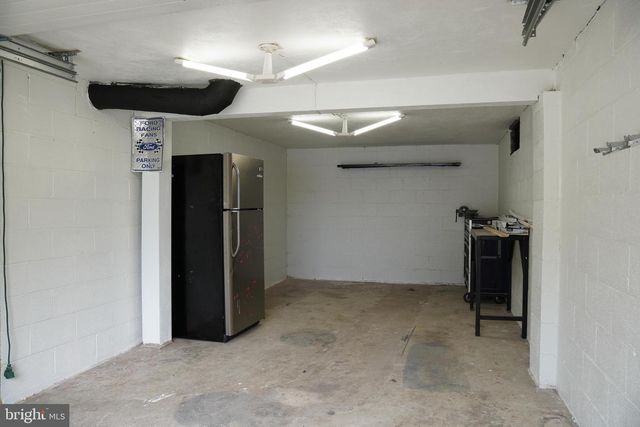 1421 FAYETTE AVE, Reading, PA 19607