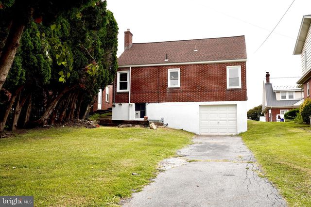1421 FAYETTE AVE, Reading, PA 19607