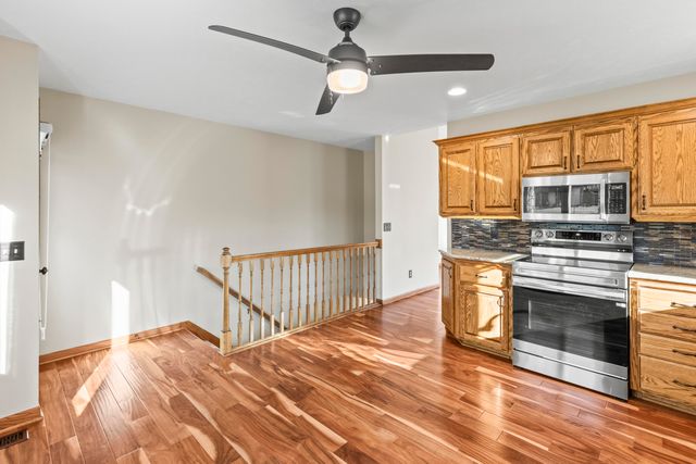 310 W FERNDALE Drive, Council Bluffs, IA 51503