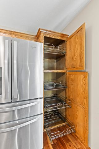 310 W FERNDALE Drive, Council Bluffs, IA 51503