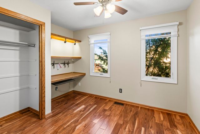 310 W FERNDALE Drive, Council Bluffs, IA 51503